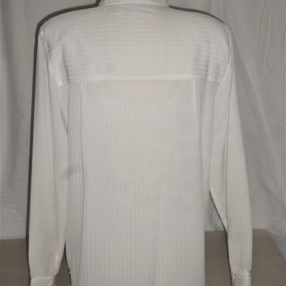 crinkle blouse with flap breast pockets - Picture 3 of 4